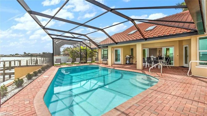 Glass Ceilings, Interior, Pool, Sun Room, Water