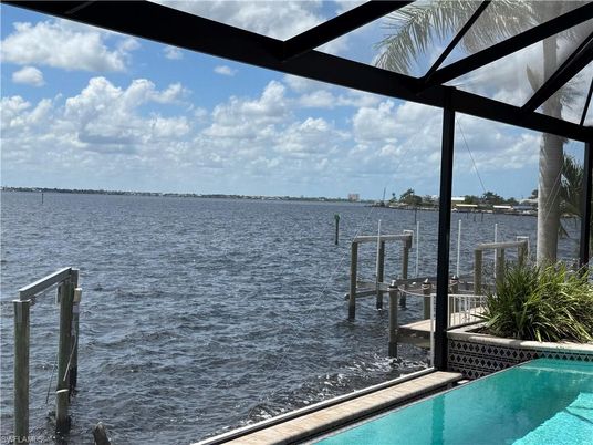 Exterior, Pool, Water