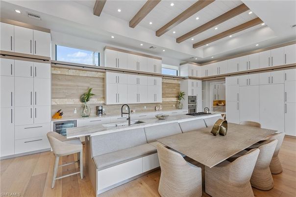 Dining room, Interior, Kitchen, Recessed Lighting, Stainless Steel Appliances, Wooden Beams, Wood Texture Flooring