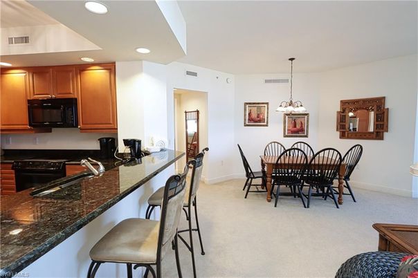 Dining room, Interior, Kitchen, Pendant Lights, Recessed Lighting