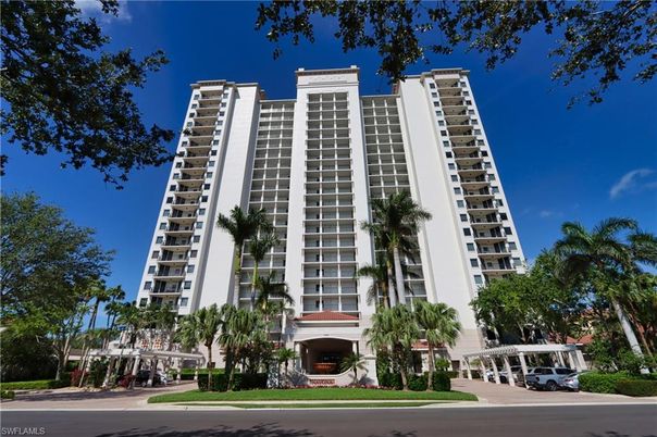 Exterior, Facade, Condo Building