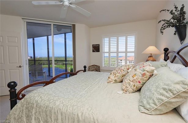 Bedroom, Interior, Water