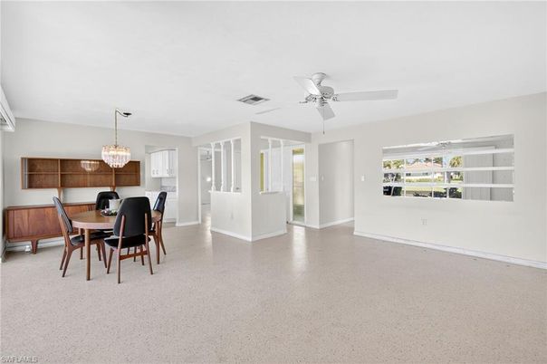 Chandelier, Dining room, Interior