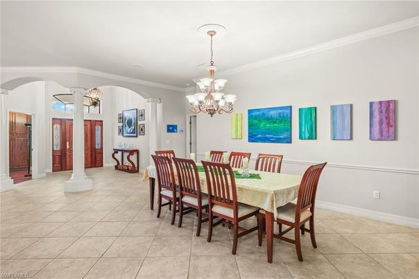 Chandelier, Dining room, Interior