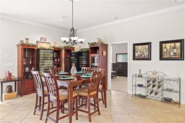 Chandelier, Dining room, Interior, Pendant Lights