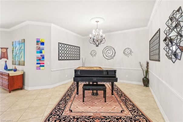 Chandelier, Interior, Piano