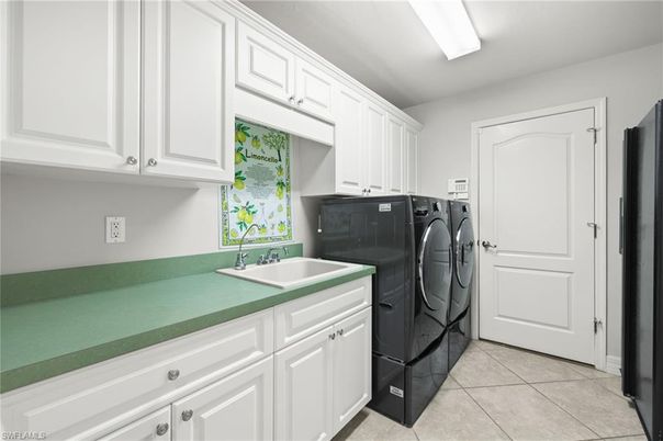 Interior, Washer