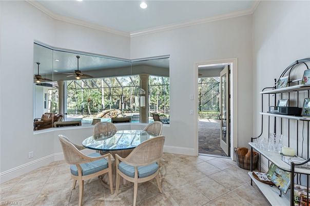 Dining room, Interior, Recessed Lighting