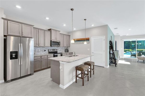 Interior, Kitchen, Pendant Lights, Recessed Lighting, Stainless Steel Appliances