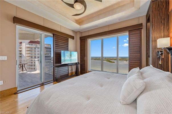 Bedroom, Interior, Water, Wood Texture Flooring