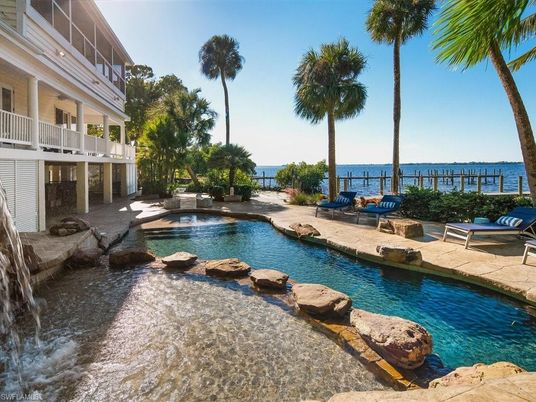 Exterior, Pool, Water