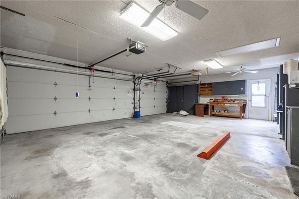 Garage, Interior
