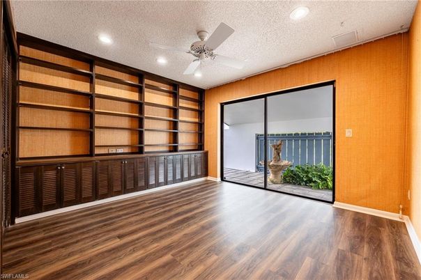 Empty room, Interior, Recessed Lighting, Wood Texture Flooring, Wooden Walls