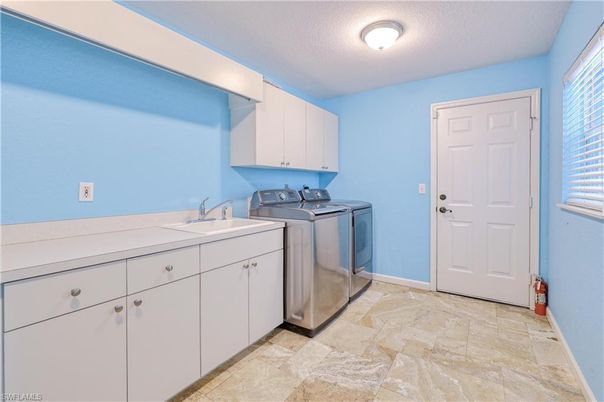 Interior, Washer