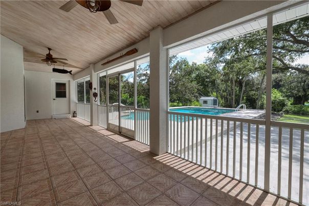 Interior, Pool, Sun Room