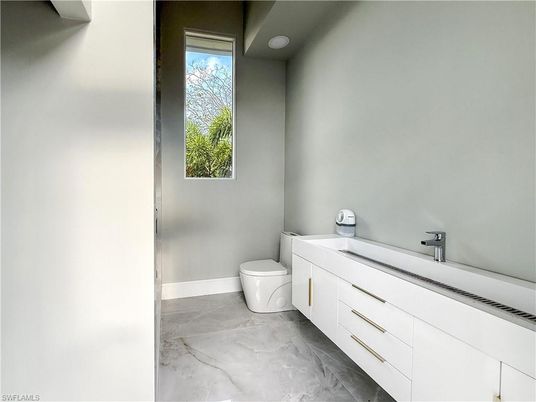 Bathroom, Interior, Marble, Recessed Lighting