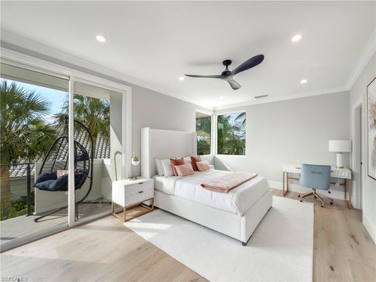 Bedroom, Home Office, Interior, Recessed Lighting, Wood Texture Flooring