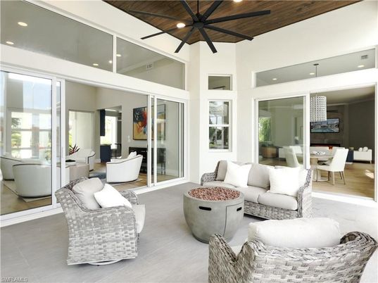 Dining room, Interior, Living room, Pendant Lights, Recessed Lighting, Wooden Ceilings