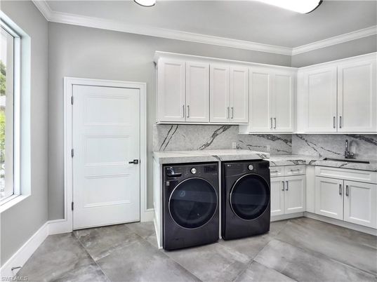 Interior, Marble Walls, Washer