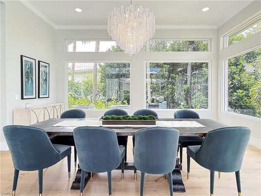 Chandelier, Dining room, Interior, Recessed Lighting, Wood Texture Flooring