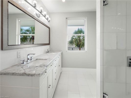 Bathroom, Dual Sink Vanities, Interior, Recessed Lighting