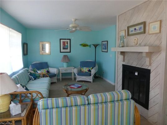 Fireplace, Interior, Living room