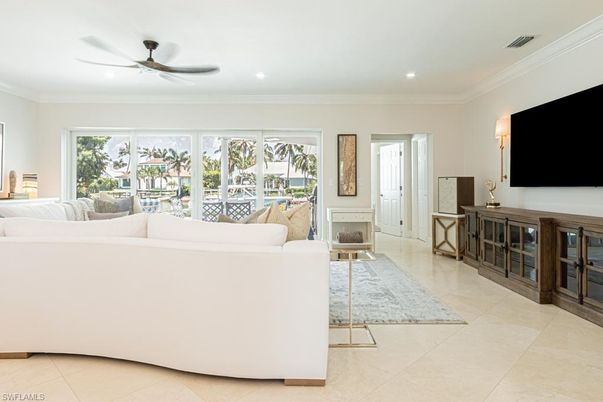 Fireplace, Interior, Living room, Recessed Lighting
