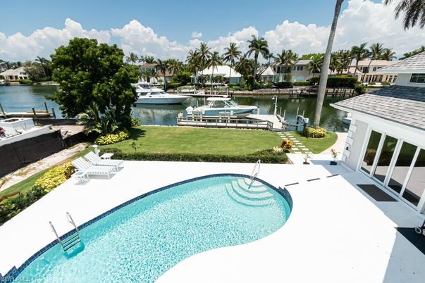 Exterior, Pool, Water