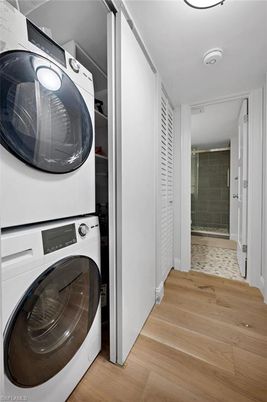 Interior, Utility Closets, Washer, Wood Texture Flooring