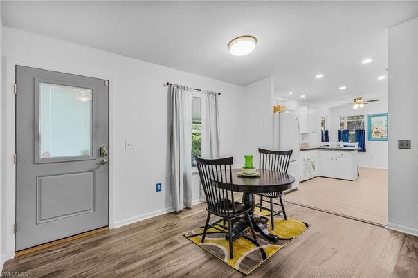 Dining room, Interior, Kitchen, Recessed Lighting, Wood Texture Flooring