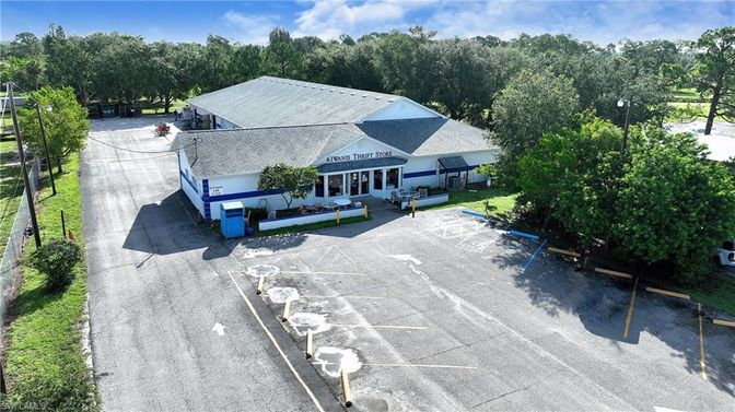 Exterior, Drone