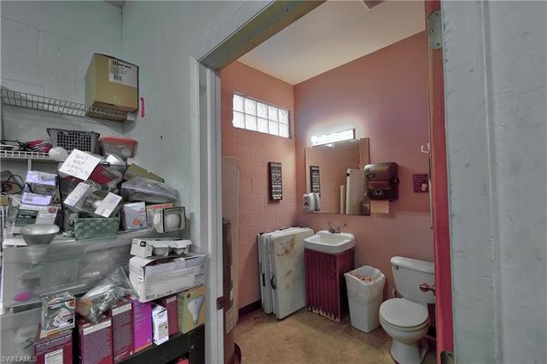 Interior, Washer