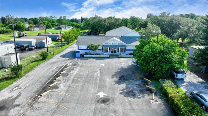 Exterior, Drone
