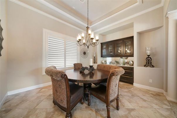 Chandelier, Dining room, Interior
