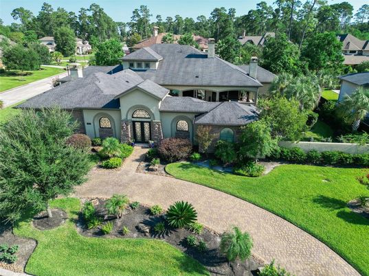 Backyard, Exterior, Facade, French Provincial