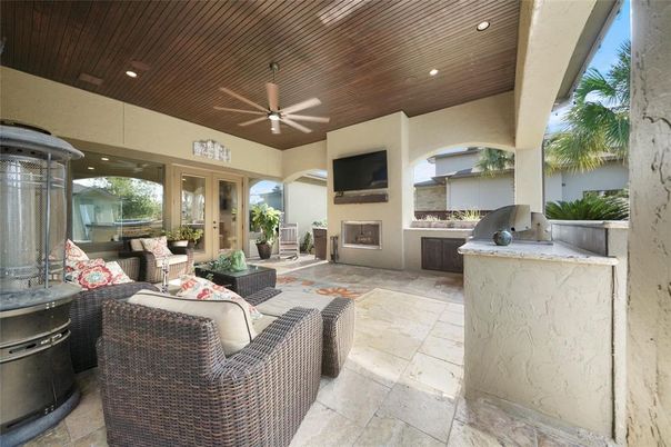 Exterior, Fireplace