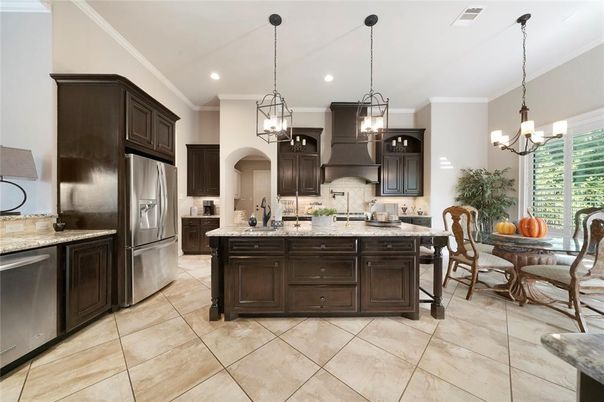 Dining room, Interior, Kitchen, Pendant Lights, Recessed Lighting, Stainless Steel Appliances