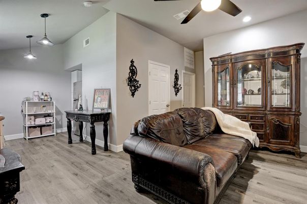 Interior, Pendant Lights, Recessed Lighting, Wood Texture Flooring