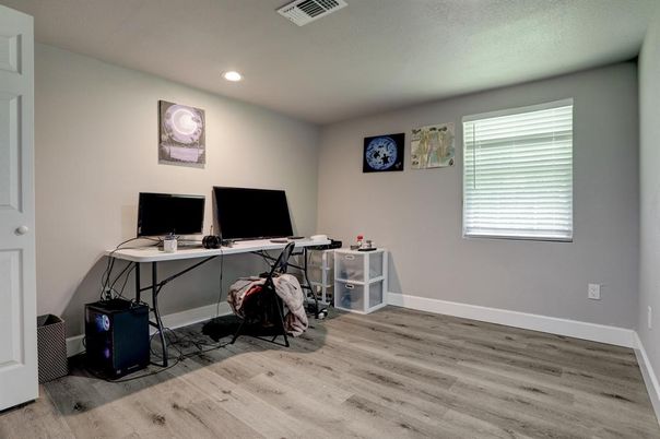 Home Office, Interior, Recessed Lighting, Wood Texture Flooring