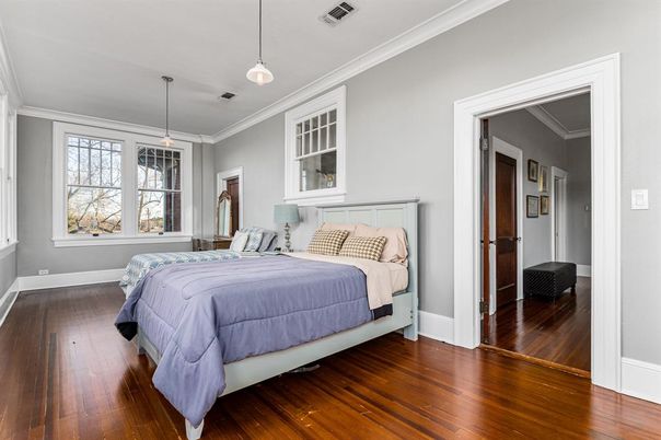 Bedroom, Interior, Pendant Lights, Wood Texture Flooring