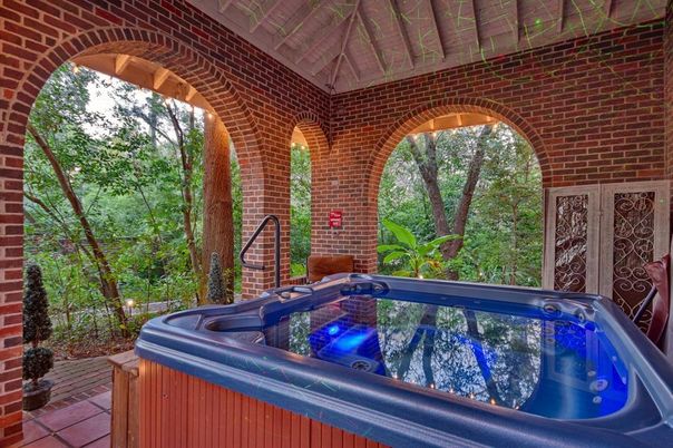 Exterior, Hot Tub