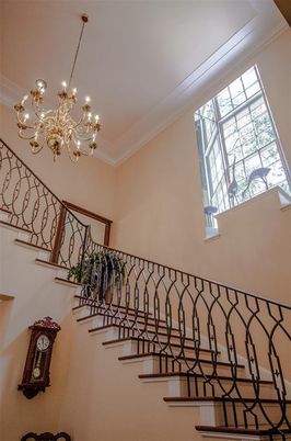 Chandelier, Interior