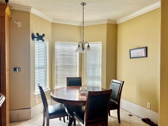 Dining room, Interior, Pendant Lights
