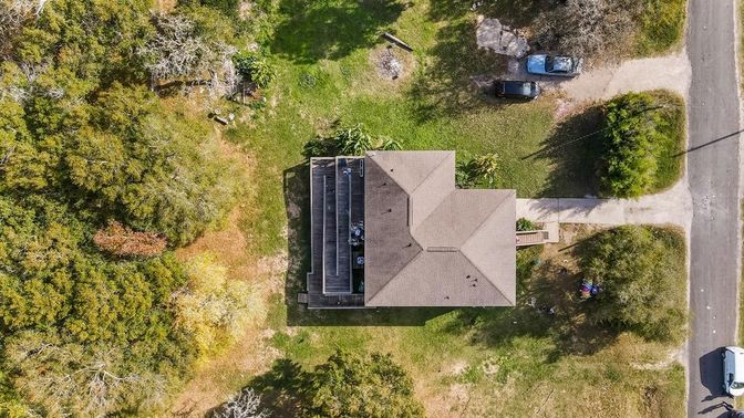 Exterior, Drone