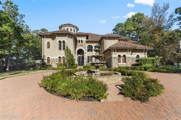 Backyard, Exterior, Facade, Mediterranean