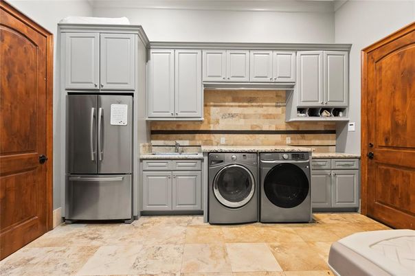 Interior, Washer