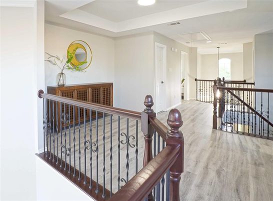 Interior, Pendant Lights, Recessed Lighting, Wood Texture Flooring