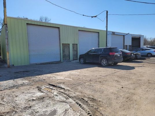 Detached Garage, Exterior