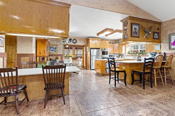 Dining room, Interior, Kitchen, Stainless Steel Appliances