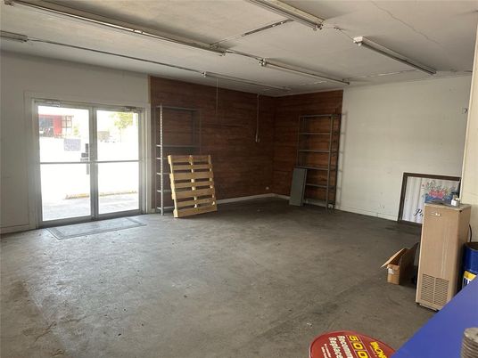 Garage, Interior, Wooden Walls